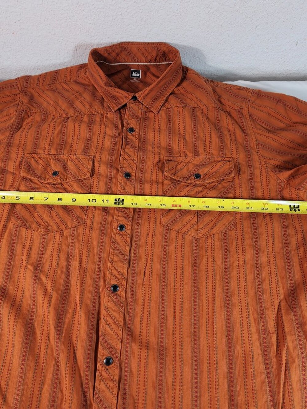 REI Mens XL Cotton Short Sleeve Black Pearl Snap Western Orange Pockets FastShip - Picture 5 of 11
